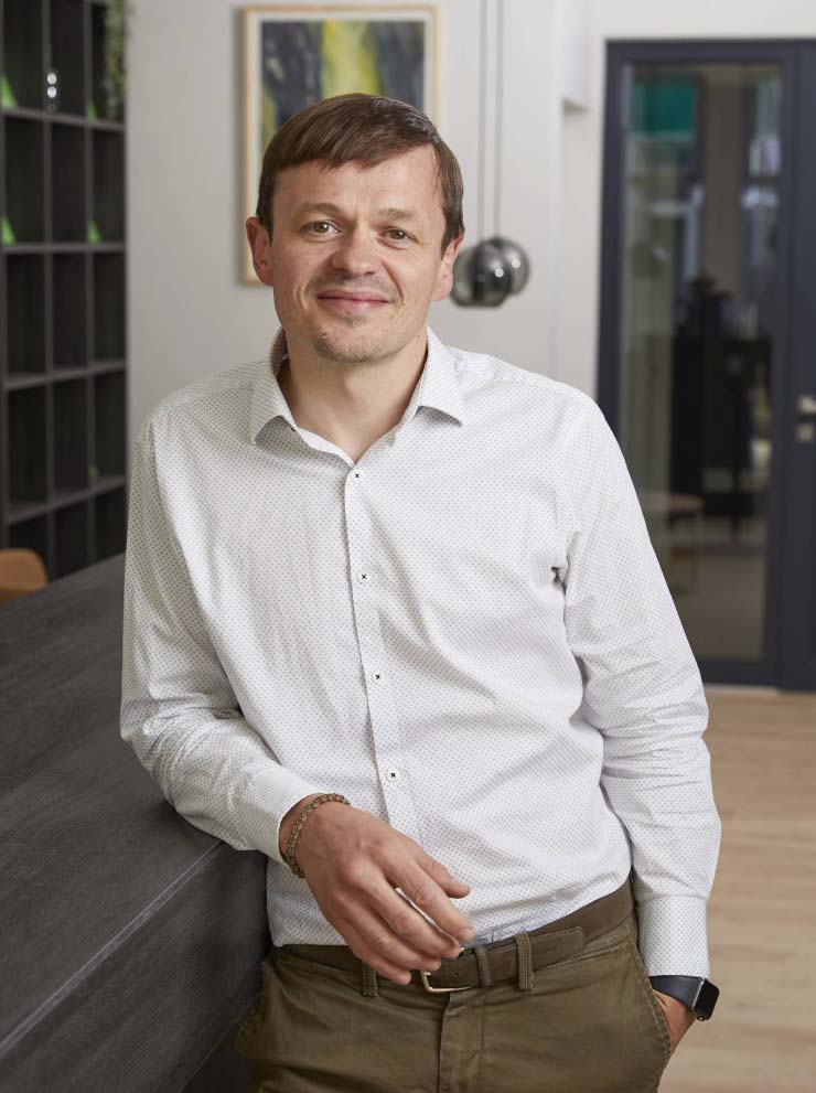 Julian Fox
